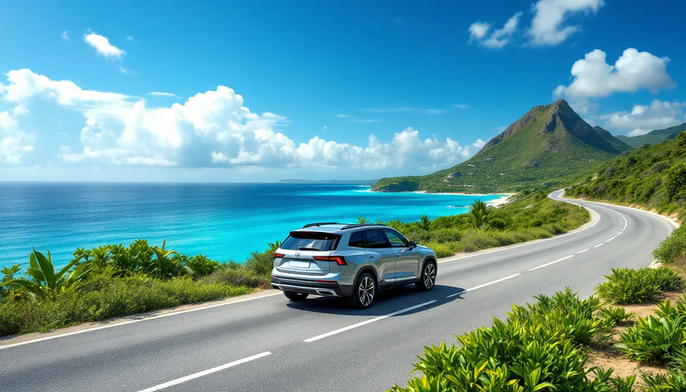 SUV de location sur une route côtière de Guadeloupe bordée de palmiers et de végétation tropicale, mer des Caraïbes turquoise et piton rocheux en arrière-plan